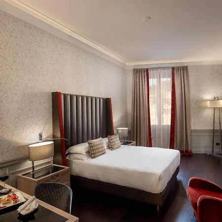 The At The Spanish Steps Elegant Collection - The Gem 4*